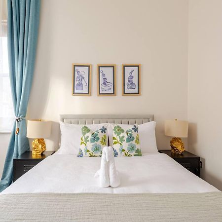 Stylish Flat In Central Location With Free Parking Swindon Exteriér fotografie